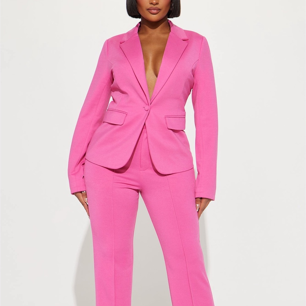 Elegant Pink Women's Suit Set